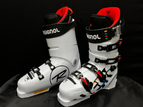 フランスの老舗スキーブランド「ROSSIGNOL」のブーツ入荷しました！