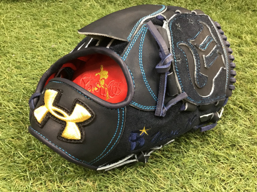 た*ろ様 山﨑康晃　直筆サイン入りグローブ 横浜の小さな大魔神！山崎康晃選手の支給品グローブ紹介