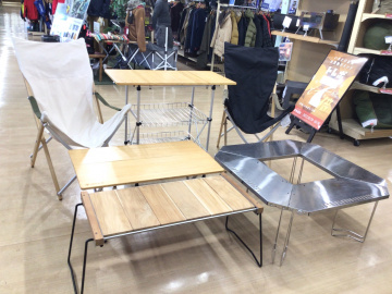 「アウトドア用品のアウトドアテーブル 」