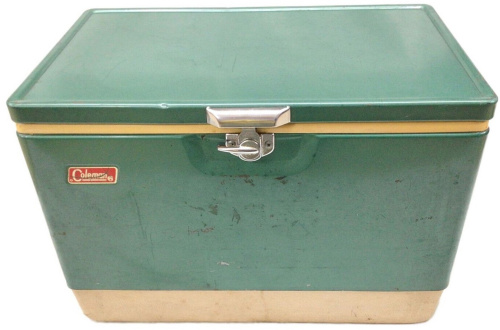 コールマンのヴィンテージクーラーボックスは収納ケースとして使うべし 