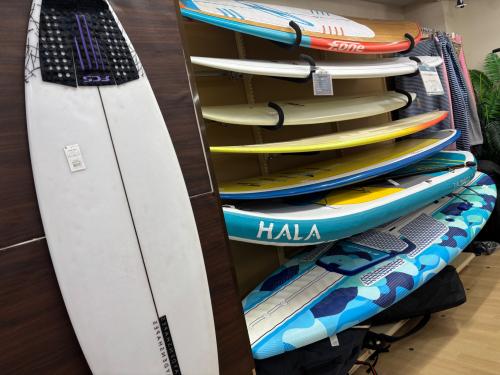 サーフボードを買うならトレファクスポーツアウトドア青葉台店へ