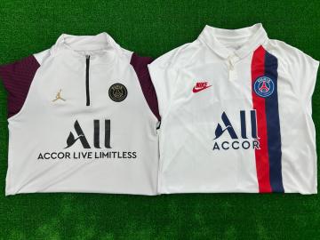 「スポーツ用品のサッカー 」