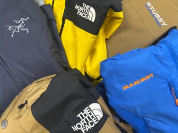 「登山のトレッキングウェア 」
