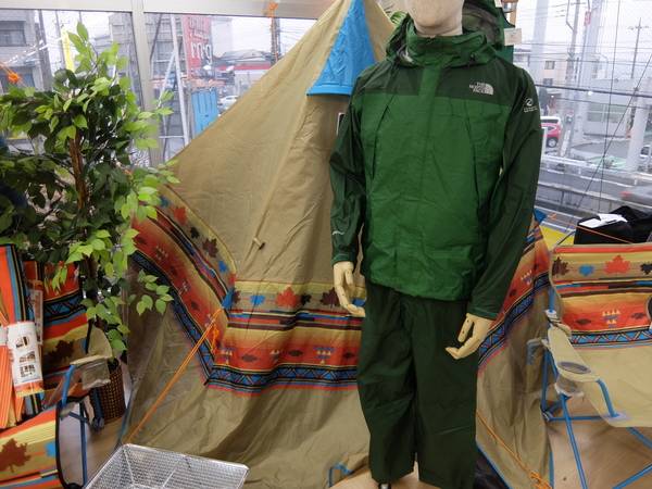 登山用品のTHE NORTH FACE