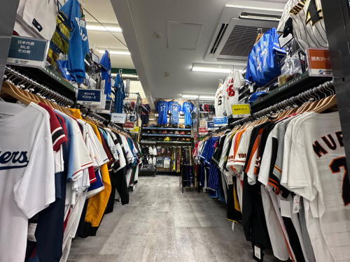 野球界のスーパースター!イチロー選手の直筆サイン入り 野球界のスーパースター!イチロー選手の直筆サイン入り