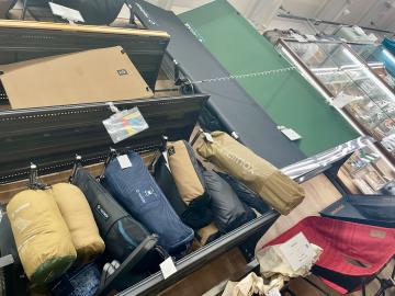 「ヘリノックスのアウトドア用品　府中 」