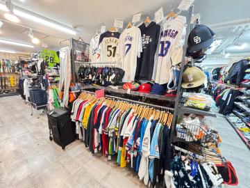 「スポーツ用品の野球 」