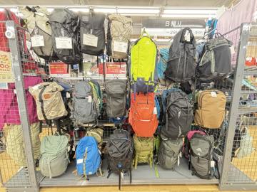 「アウトドア用品の登山用品 」