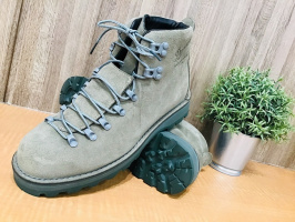 Danner(ダナー)×HOBO(ホーボー)のミリタリーテイストのブーツが入荷