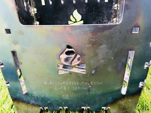 ソロキャンパー注目アイテム！bushcraft(ブッシュクラフト)のチタン製