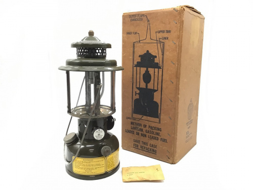 人気のColeman(コールマン)製のGIランタン(252A)！未使用・デット