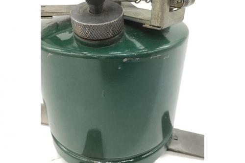 US Coleman(コールマン)の1942年製の4本脚GIストーブNo.520が入荷