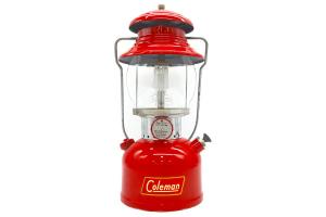 超絶美品！Coleman(コールマン)の王道ヴィンテージランタン200Aと