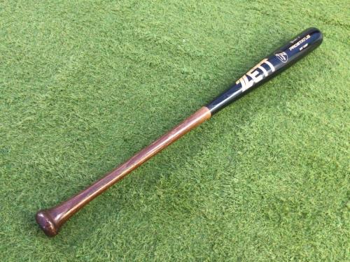 タ*ス様 西武ライオンズ　選手使用　バット　L2 NPB マスコットバット: キッズ・ベビー | 埼玉西武ライオンズ公式