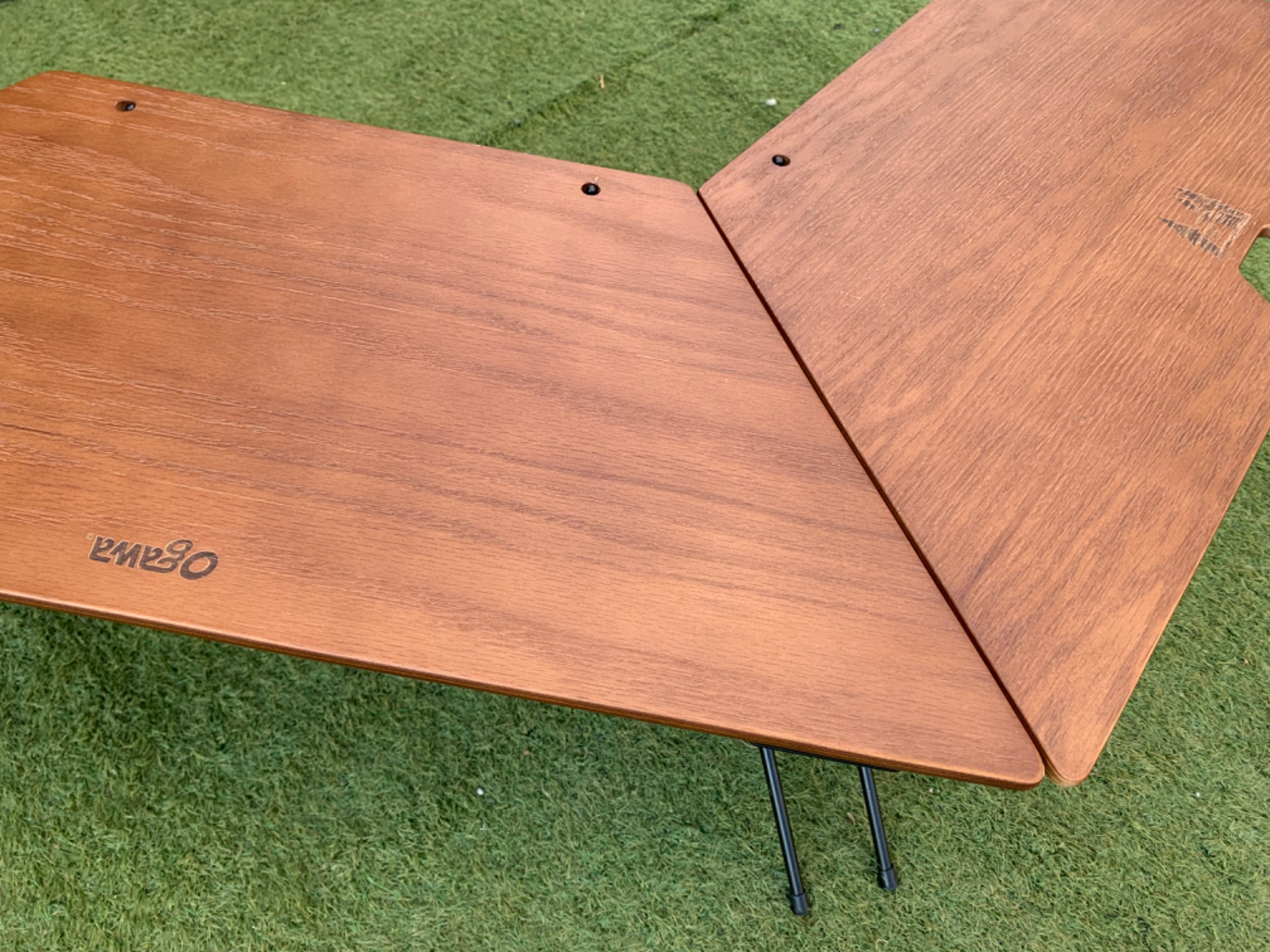 変形可能なテーブル！オガワのアーチテーブルはワンポールテントに最適 