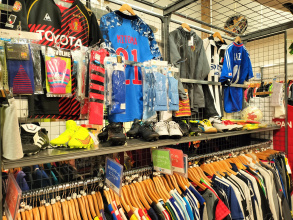 【買取】本日よりJリーグ開幕！当店でもサッカー用品のお買取りを行っております！
