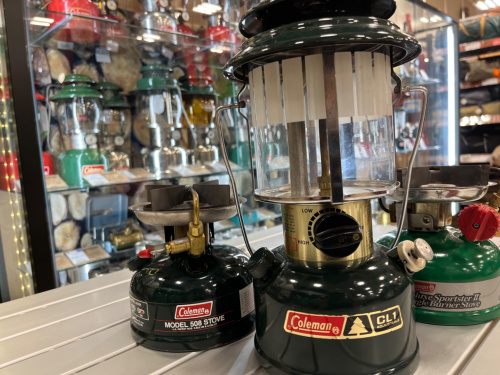 ヴィンテージ強化中！オンラインで買えるランタン・バーナーなど3点ご