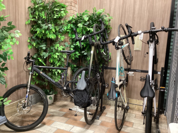 「スポーツ用品　三芳の自転車 」