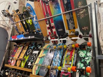 「スポーツ用品のスケートボード 買取 中古 」