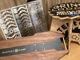 ソロキャンプにぴったり！笑'sの焚き火調理台700reをご紹介