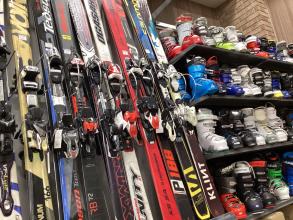 【入荷速報】直近入荷のスキー用品を一挙ご紹介！！今が買い替え時です！！