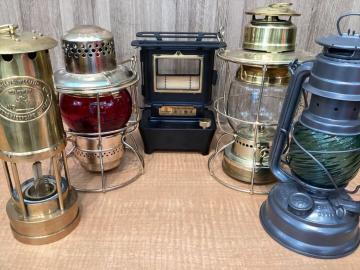 「アウトドア用品のキャンプ用品 」