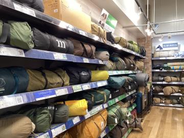 「アウトドア用品のキャンプ用品　三芳 」