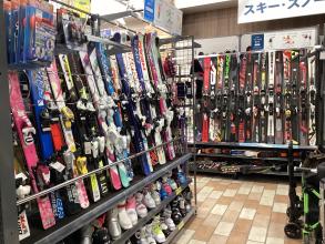 【入荷速報】三芳店在庫のスキー用品をまとめてご紹介いたします！！