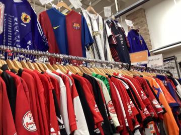 「スポーツ用品のサッカー 」