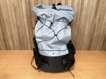 「バックパックの山と道 」