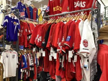 「スポーツ用品のサッカー 」