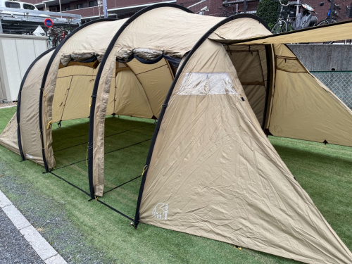 大人気トンネル型2ルームテントのレイサ6がこんなにお買い得に