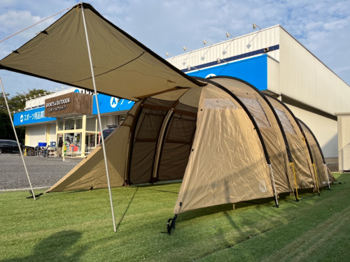 大人気トンネル型2ルームテントのレイサ6がこんなにお買い得に