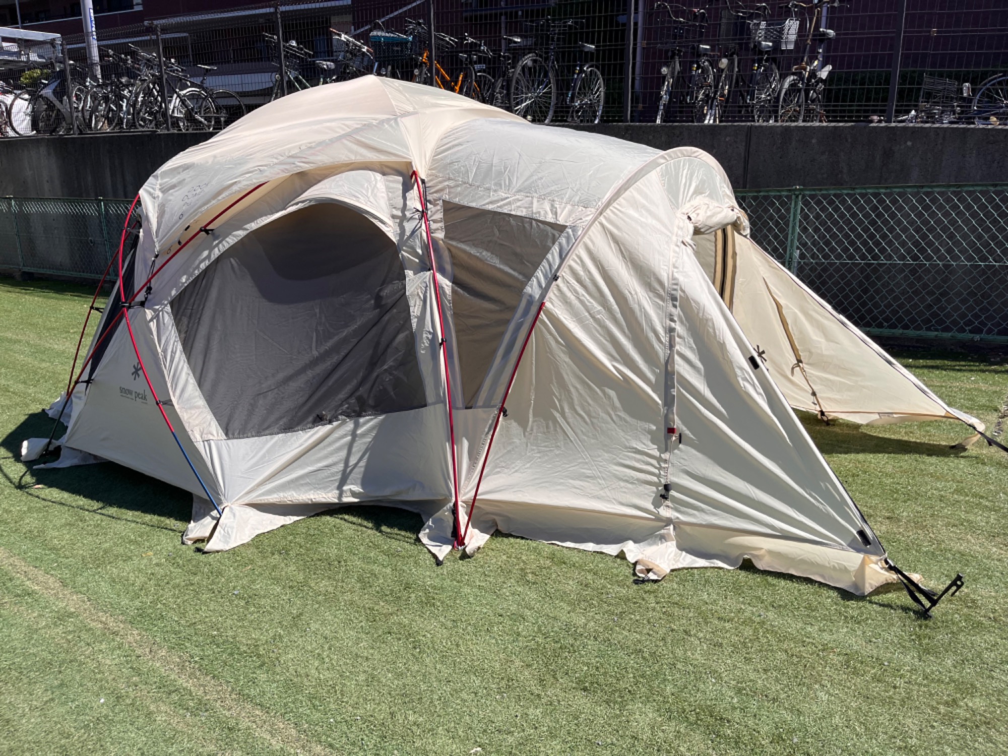 ドックドーム pro.6 アイボリーで高級感のあるキャンプを[2023.08.02 