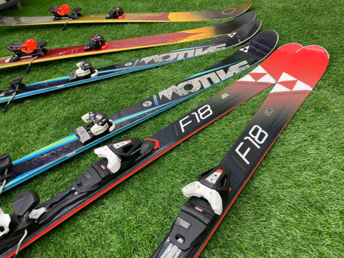 ウィンターも終盤！【お買い得スキー板】をお探しなら柏店へ！[2025.02