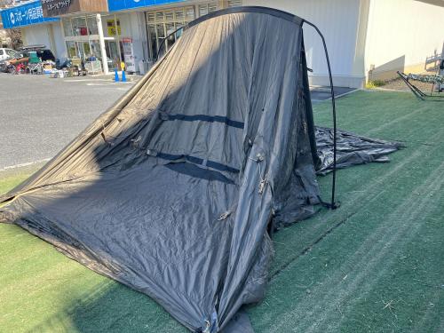 トンネルツールームだから設営簡単♪タラスブルバから【グラム