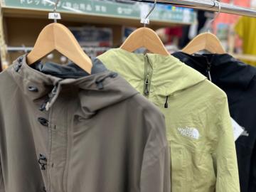 「アウトドア用品の登山用品 」
