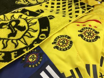 「スポーツ用品のサッカー 」