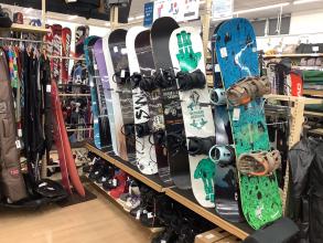 【待ちに待ったこの時期！！】柏店の推しスノーボードをご紹介！！