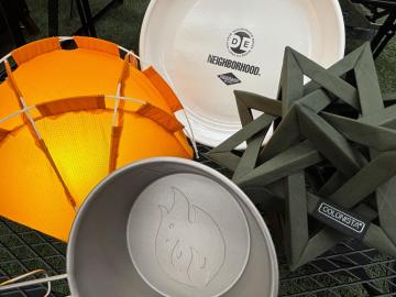 「アウトドア用品のキャンプ用品 」