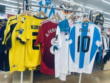 「スポーツ用品のサッカー 」