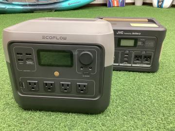 「アウトドア用品のポータブル機器 」