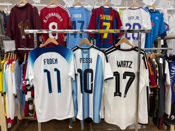 「スポーツウェアのサッカー 」