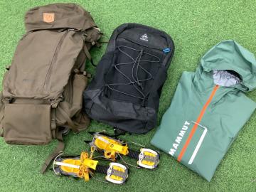 「アウトドア用品のトレッキング用品 」