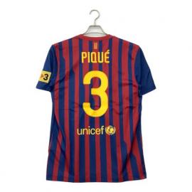 「サッカーユニフォームのサッカー 」