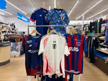 「スポーツウェアのサッカー 」
