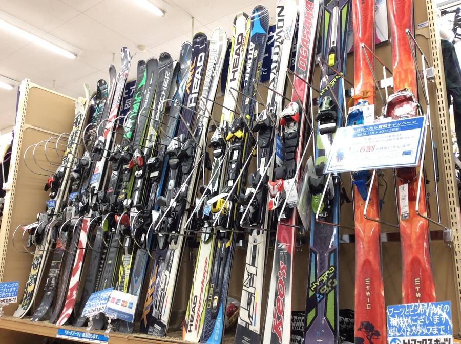 スポーツ・アウトドアのスキー用品