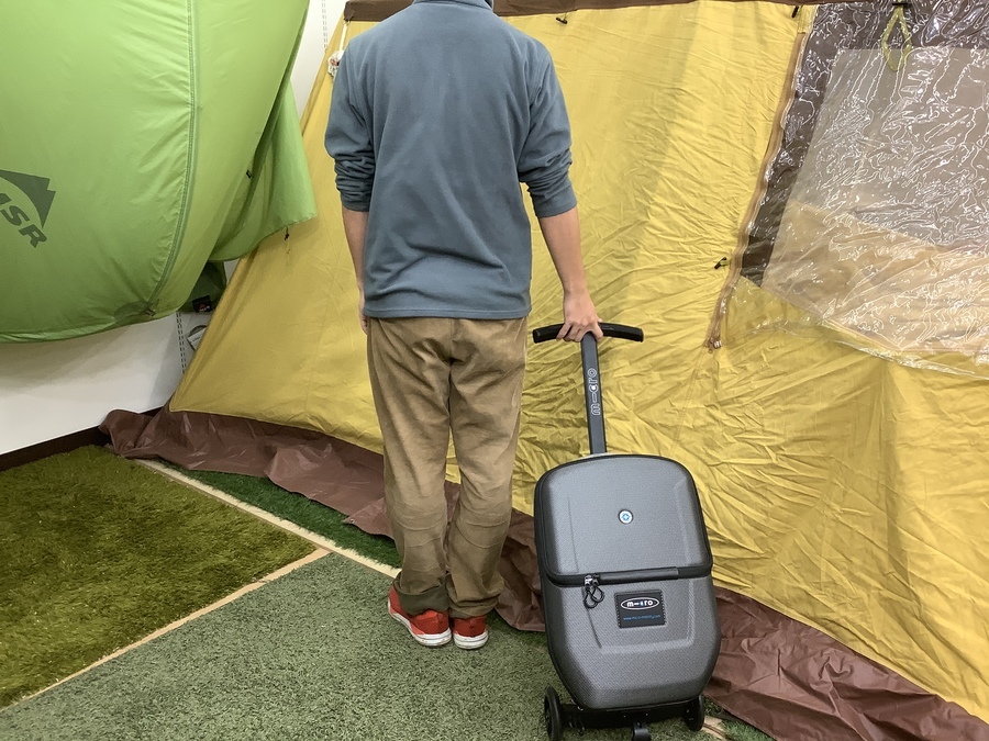 キャンプ用品のMcro スーツケース