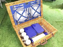 英国オプティマ ピクニックバスケット（未使用品） イギリス製！オプティマのピクニックバスケット入荷！[2019.07.06発行