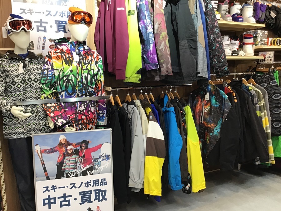 【中古・買取】スキー・スノーボード用品売るならトレファクスポーツ幕張店へ！